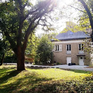  Bed & Breakfast Kastellren - - Grand Parking Prive